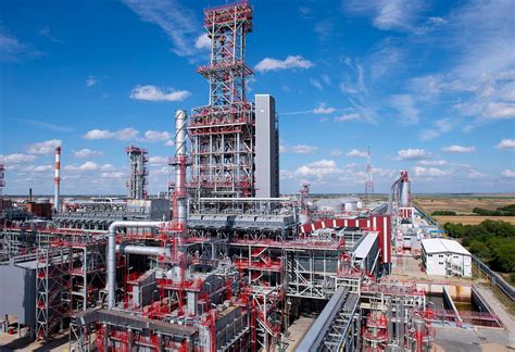 Refinery Complex .